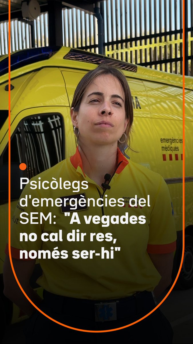 "Quan arribem a una emergència, intentem ser com menys intrusius millor: preguntem què necessiten i no donem res per descomptat." És una de les premisses de l’equip de psicòlegs del SEM, creat fa 5 anys per oferir suport en situacions traumàtiques