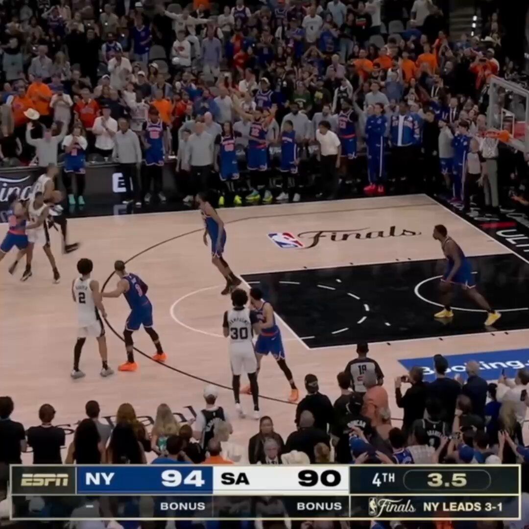 Wemby left without dapping up the Knicks 😭