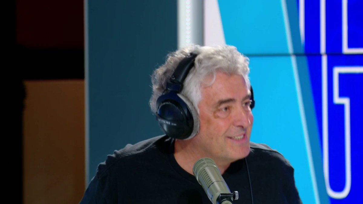 😅 L'anecdote de Marc Madiot lors d'un stage: "On était en plein hiver. La veille, on pistait un de nos coureurs. Au petit matin, j'avais une intuition, je suis allé sur le parking, toutes les voitures étaient couvertes de givre, sauf une"