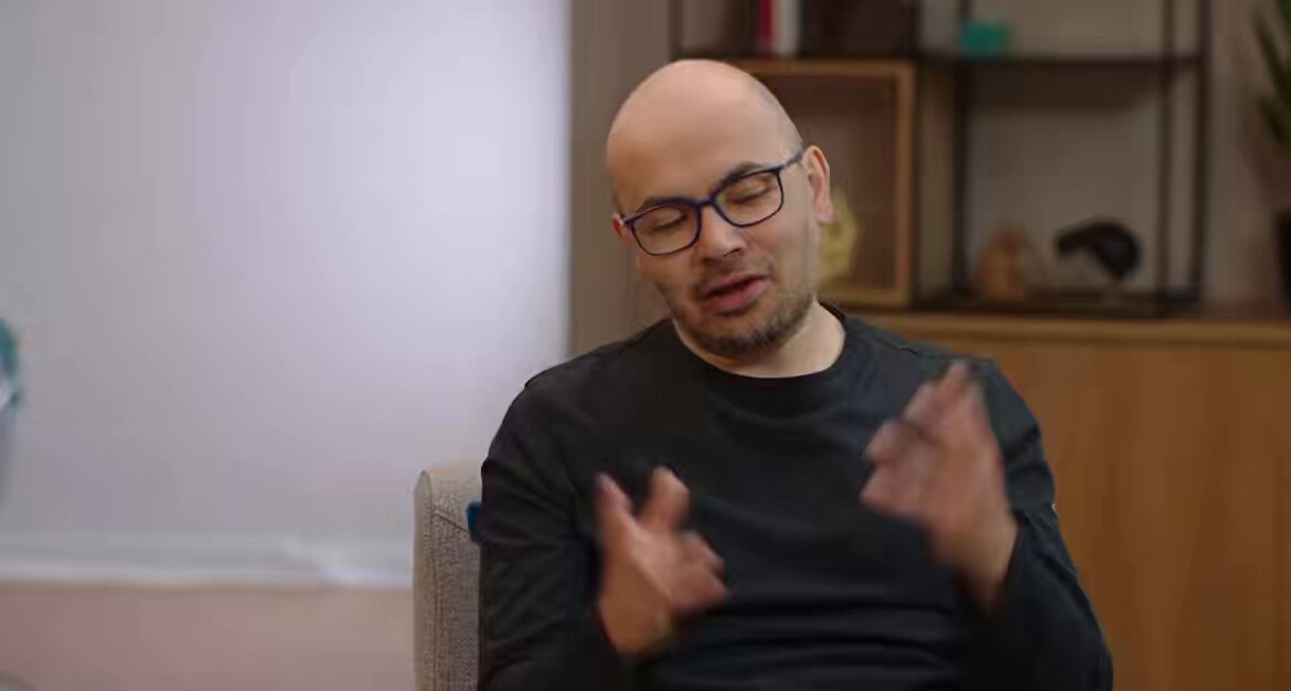 DEEPMIND CEO DEMIS HASSABIS: TRUE AGI MUST INVENT SPECIAL RELATIVITY FROM 1901 KNOWLEDGE OR CREATE GO FROM SCRATCH “CAN IT INVENT SPECIAL RELATIVITY LIKE EINSTEIN DID IN 1905? … WHAT YOU’D ACTUALLY WANT IS A FUTURE VERSION OF ALPHAGO TO BE ABLE TO INVENT GO”