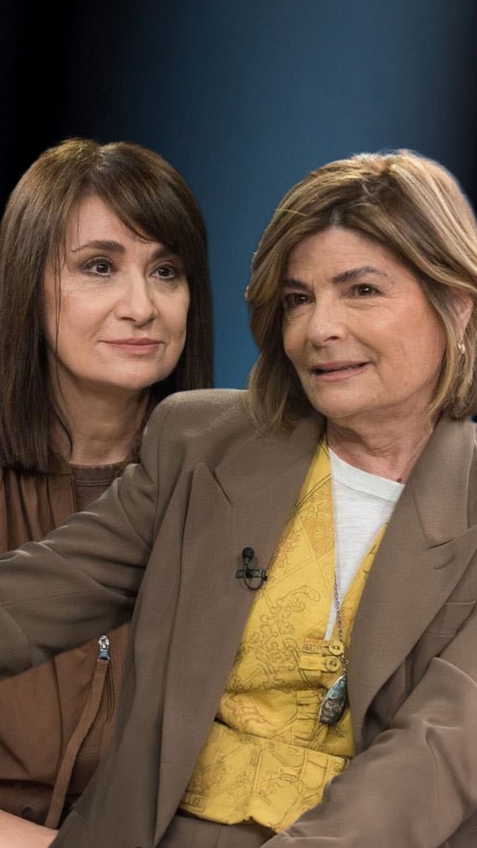 María Laura Santillán con Teresa Costantini y la demanda del ex marido para quitarle el apellido: “Fue durísimo y para los chicos un shock espantoso”. Leé la nota completa acá