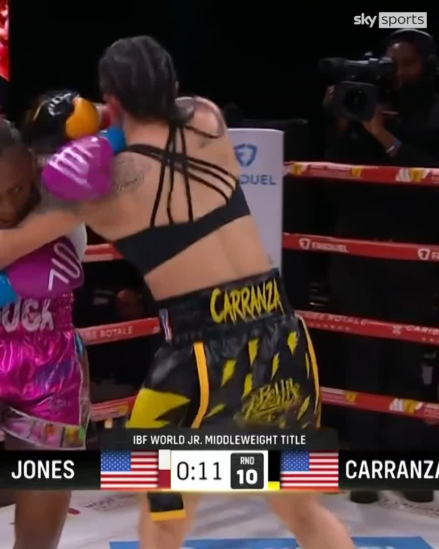 Oshae Jones and Elia Carranza gave it everything in the closing moments of their split draw ‼️