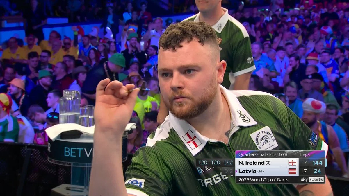 "What a SHOT...ASTONISHING!" 🤯 Josh Rock produces a 144 checkout to keep Northern Ireland's hope of retaining their title alive 🏆