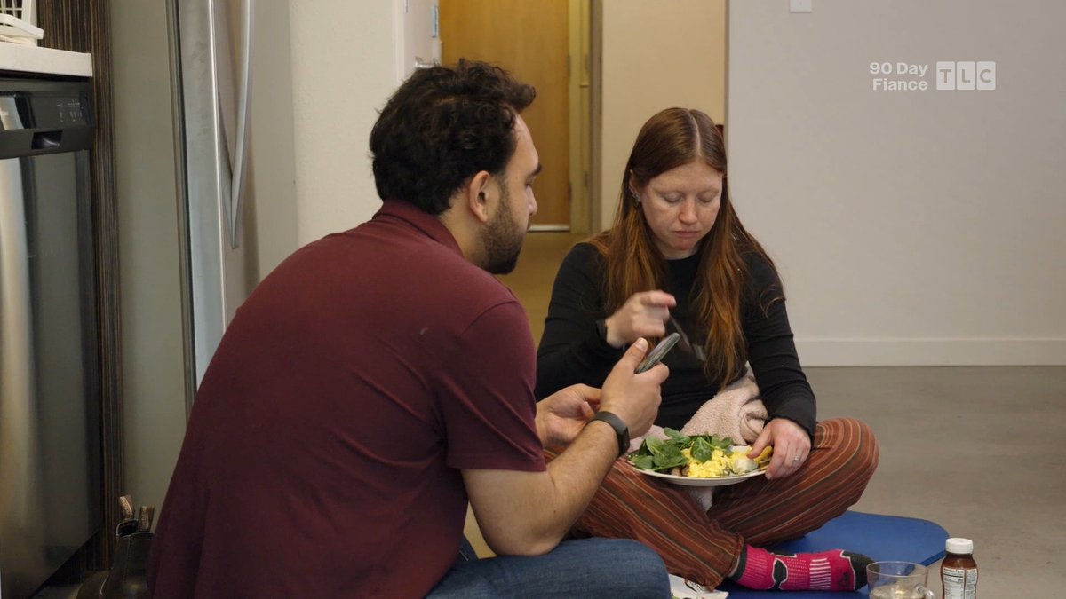 Someonwhere to sit seams like a reasonsable request... 😅🪑 See what happens on #90DayFiance, tonight at 8P.