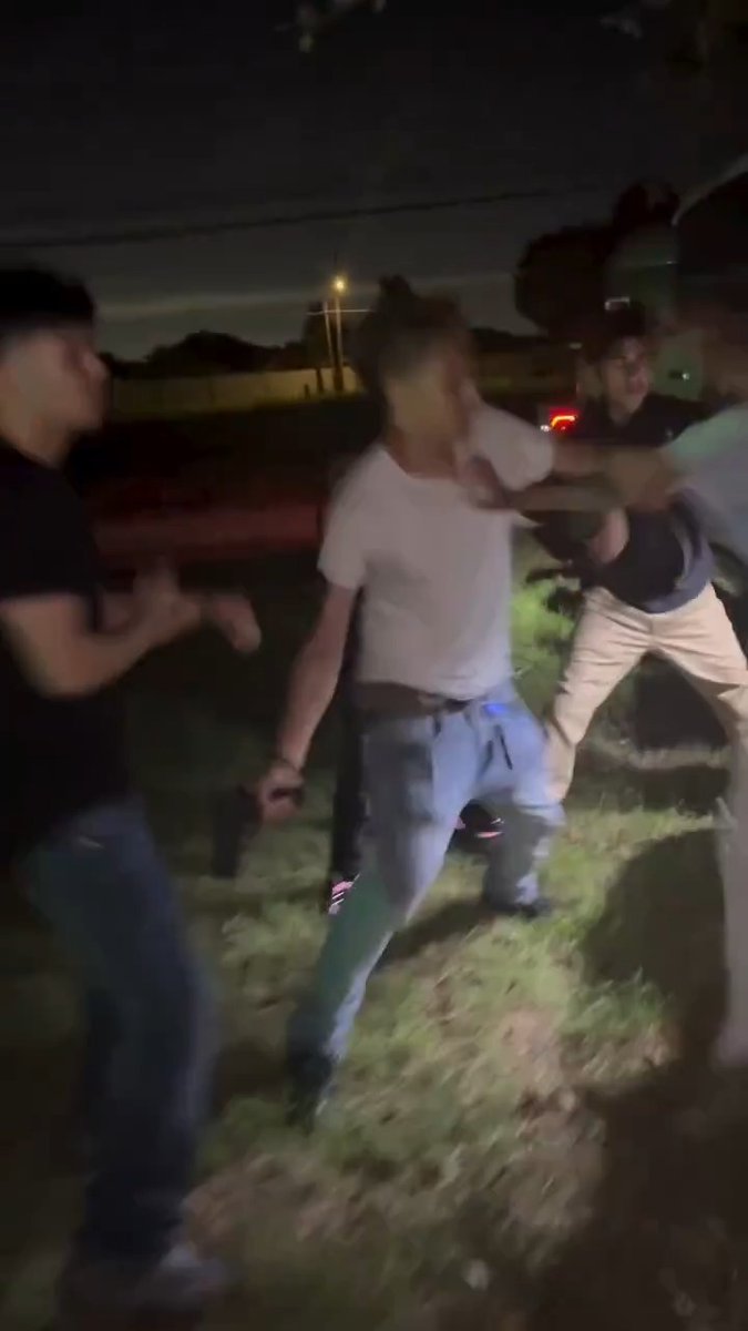 There's a lot going on here in this clip from a concert in Euless Texas (between Dallas & Fort Worth). Normal Edgar haircut style fight devolves into one of them pulling a gun. "Security" then breaks it up with a non braced (they're never braced....) AR15 whilst wearing Level IIIA body armor and somehow no one gets shot. I'd recommend a sling but to each their own I suppose... #CityLife #dallas #fortworth #edgar #crime #3rdWorld #urban #texas #bodyarmor #decay #concert #summer #democrats #euless