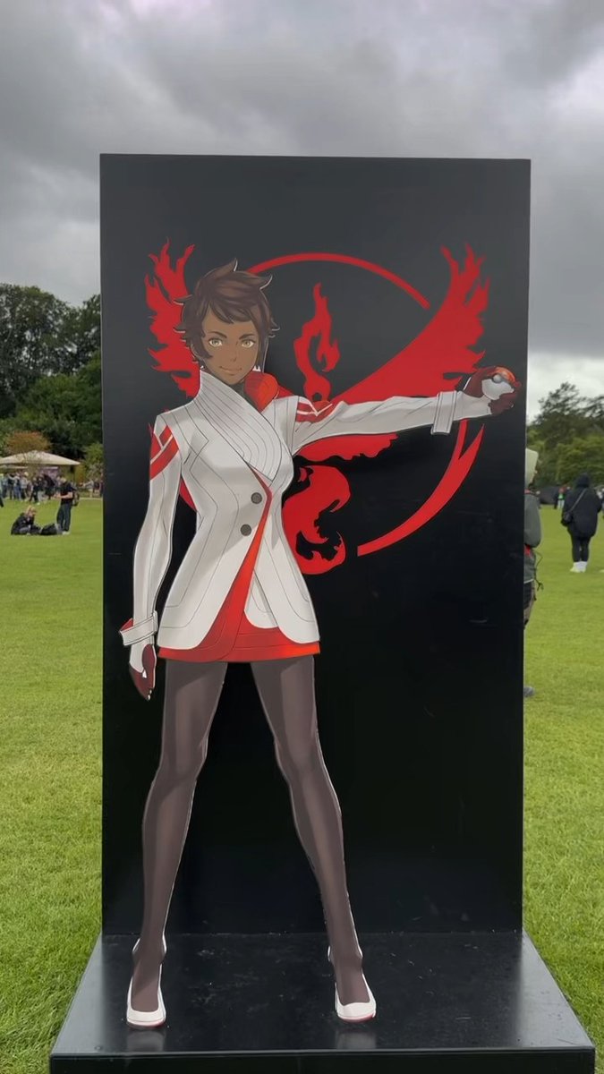 Trainers, what’s your approach to battling Mega Mewtwo Y? 🤔💪🔥🔥🔥 Here’s some tips 👤 : Niharra Blue 👤 : j0beats 💜 IRL Pokémon GO ✈️ Copenhagen 👤 : @Keibron 👤 : AlexNexton 👤 : Joenesteam 📍: Copenhagen, DK #PokemonGO