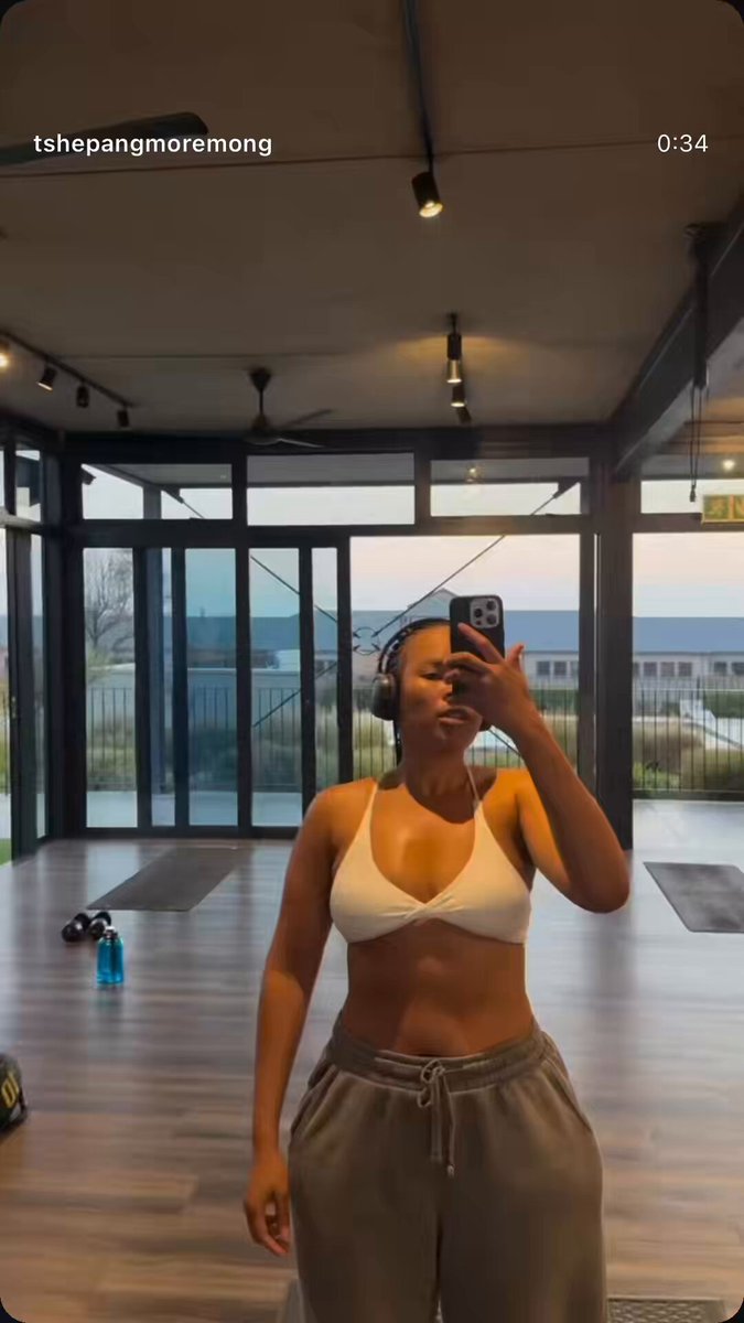 O tlhokomele gym 😭😭 Eseng jalo motho otla shomoga😅