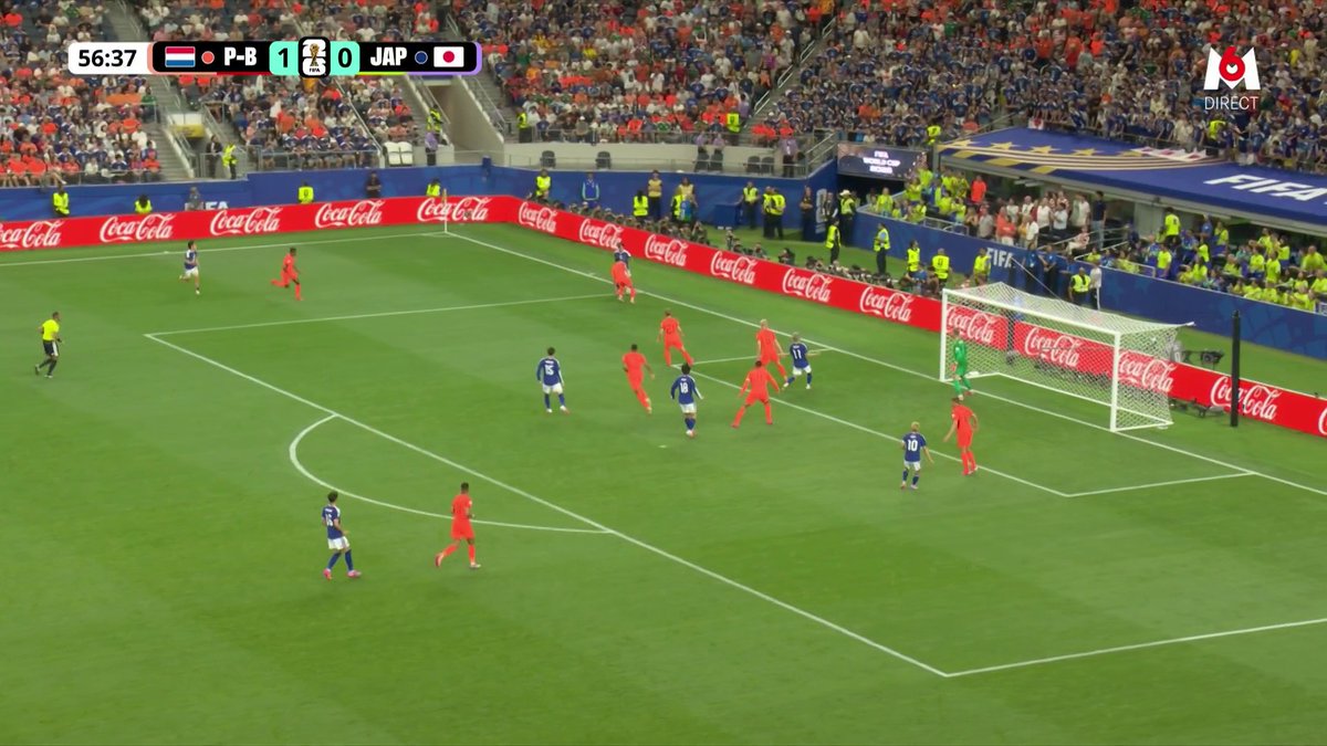 Le Japon réagit immédiatement ! 🇯🇵 Nakamura égalise quelques instants après l'ouverture du score néerlandaise. Le Japon revient à 1-1. Suivez la Coupe du Monde de la FIFA 2026™ sur M6 et M6+ #CDM2026 #FIFAWorldCup #OnRegardeQuoi #SportsTikTok #PBJAP