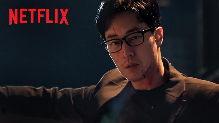 พวกโจรเตรียมเจ็บ โดนสายลับคุณพ่อเก็บยกตี้ ในตัวอย่างซีรีส์ #AgentKimReactivated เมื่อตำนานสายลับ วางมือไปเป็นคุณพ่อ นับ 10 ปี จนวันที่ลูกสาวสุดที่รักหายตัวไป สกิลที่เคยซ่อนไว้ วันนี้ต้องปลุกมันขึ้นมาออกล่าคนชั่ว มาดูรุ่นเก๋าคืนสนามพร้อมกัน 26 มิ.ย.นี้ ที่ #NetflixTH เท่านั้น