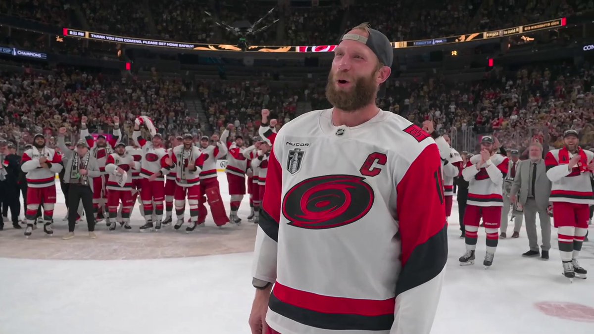 The oldest but oh so deserving!!! 🤩 #StanleyCup