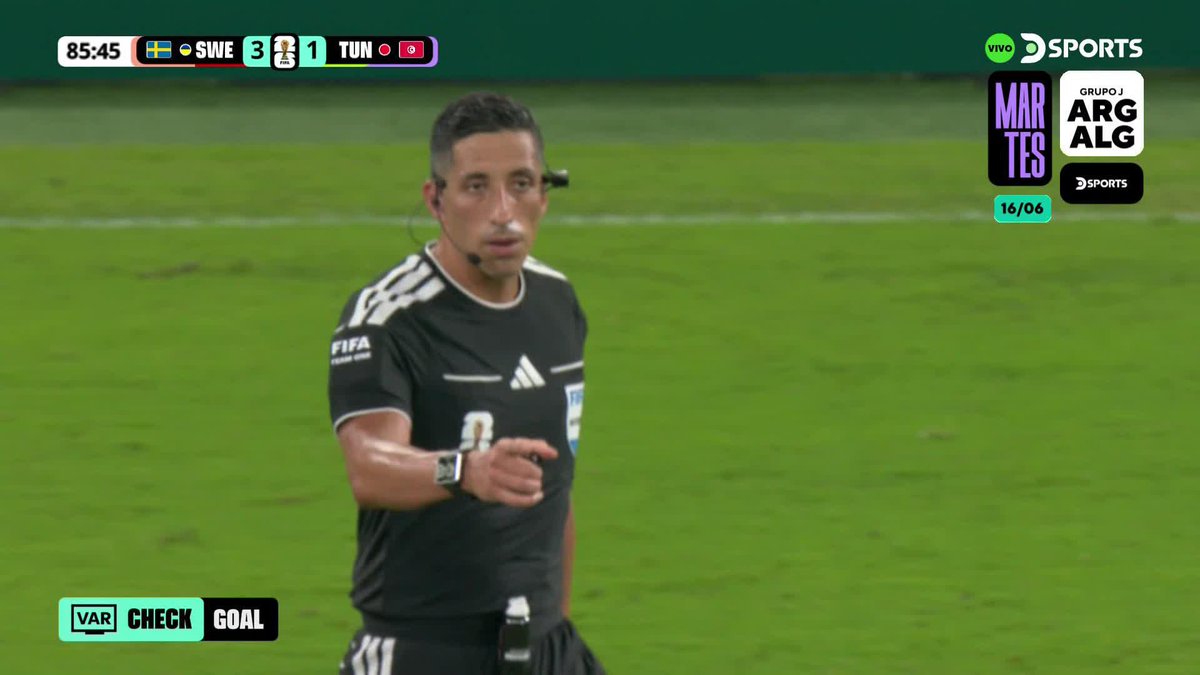 "Falcón Pérez": Por los comentarios sobre su arbitraje en el partido de Suecia contra Túnez
