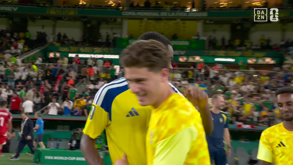 攻撃陣が大爆発🇸🇪💥 日本と同組の🇸🇪×🇹🇳の試合は 🇸🇪スウェーデンが5ゴールで大勝 #代表偵察部隊 の皆さん、感想を教えてください！ 🏆#FIFAワールドカップ グループF 🆚スウェーデン×チュニジア 📱#DAZN ライブ配信中 #本気で楽しむならDAZN