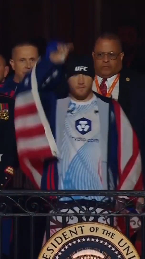 Justin Gaethje's EPIC White House walkout 🇺🇸 #UFCWhiteHouse