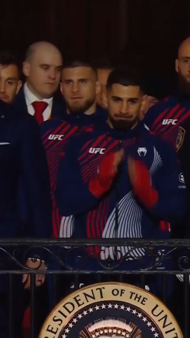 EL MATADOR WITH THE GOAT WALKOUT AT THE WHITE HOUSE 🌹