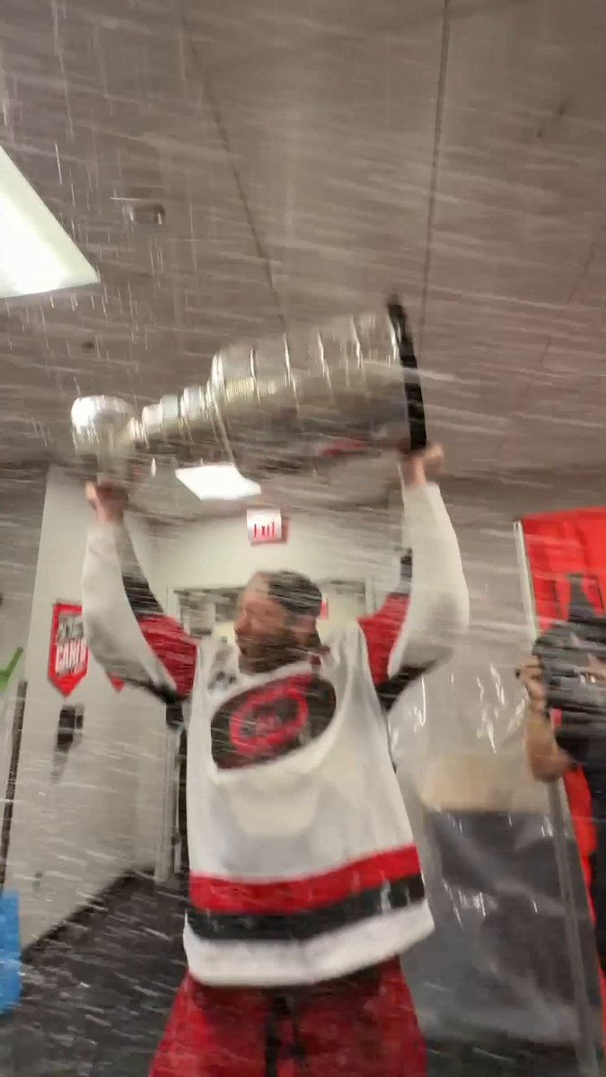 THE #STANLEYCUP'S IN THE ROOM 🔥🔥🔥