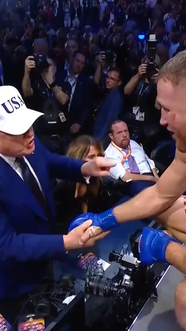 THE FAIRYTALE ENDING AT THE WHITE HOUSE 🇺🇸 JUSTIN GAETHJE IS THE UNDISPUTED LIGHTWEIGHT CHAMPION OF THE WORLD 🏆