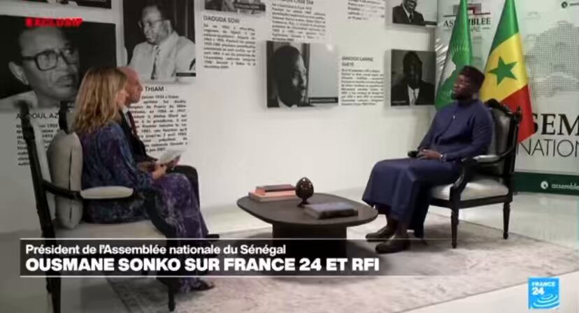 Homosexualité en #Afrique : « Il n’y a pas de chasse aux homosexuels au Sénégal. Le Sénégal est un pays souverain. Il n’a pas à se justifier des lois qu’il prend, ni devant l’Occident ni devant personne. La France a pris des lois que le Comité des droits de l’homme des Nations unies a considérées comme attentatoires aux droits humains. Vous ne nous avez pas entendus nous prononcer, ni notre presse. Nous attendons le même respect de la France et de l’Occident », déclare le président de l’Assemblée nationale du Sénégal, Ousmane Sonko Ousmane Sonko.