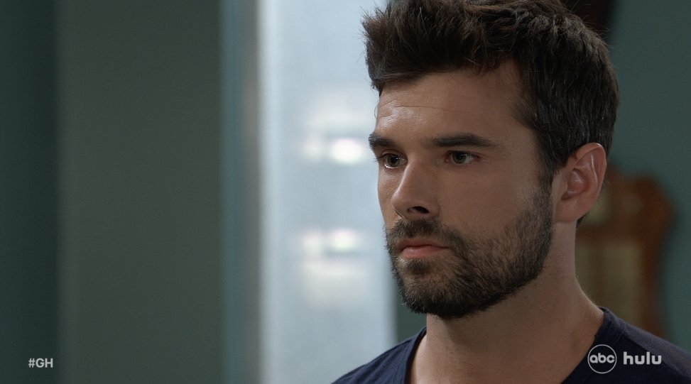 "Willow Cain threw herself into the lake and this fool fell for it!" #GH