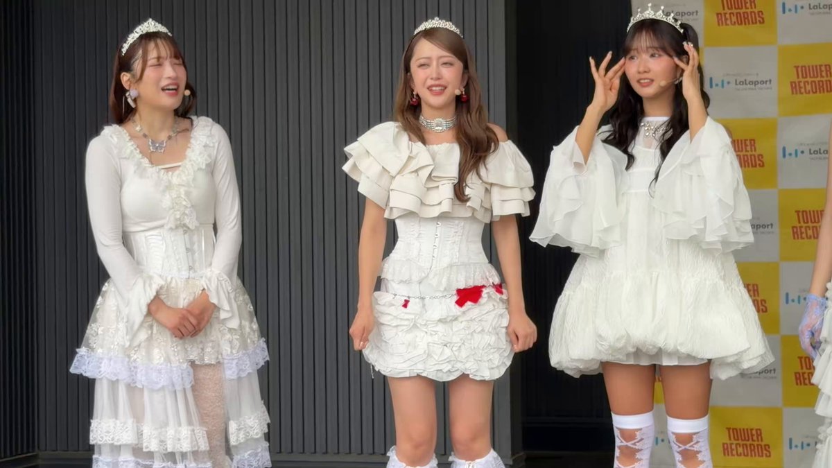 引用リポストありがとうございます！！！ 体力がないんじゃなく、アイソレがしっかりしてるから人より疲れやすいだけですよ👍 基本箱推しですが、その中でも二瓶さん推しなので動画全体的に二瓶さんに寄ってます。 メジャーデビュー決定で感極まってる二瓶さんもどうぞ！！！ #DЯAWME #DRAWME #福留光帆 #森脇梨々夏 #風吹ケイ #二瓶有加 #立野沙紀 #みりちゃむ #NOBROCKTV