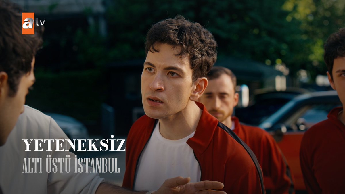 “Sayesinde gol attın yeteneksiz!” #AltıÜstüİstanbul atv