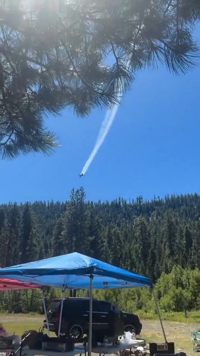 Another angle of the USMC F-18 that crashed near Rimrock Lake in Washington this weekend 👀 #F18 #F18hornet #USMC #RimrockLake #washington #crash #LawnDart