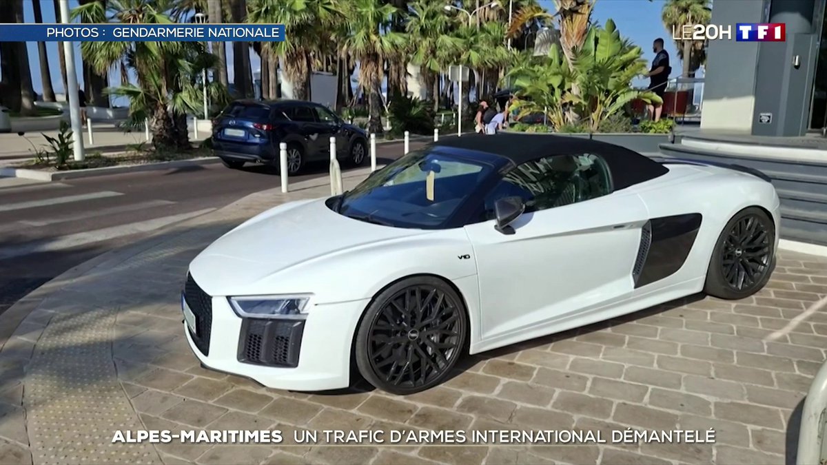 🔴 Un trafic international d’armes, de stupéfiants et d’êtres humains démantelé sur la Côte d’Azur ▶️ 10 membres présumés ont été interpellés. Près de 1,5 million d’euros ont été saisis. Ce gang de type mafieux était vraisemblablement dirigé depuis la Turquie