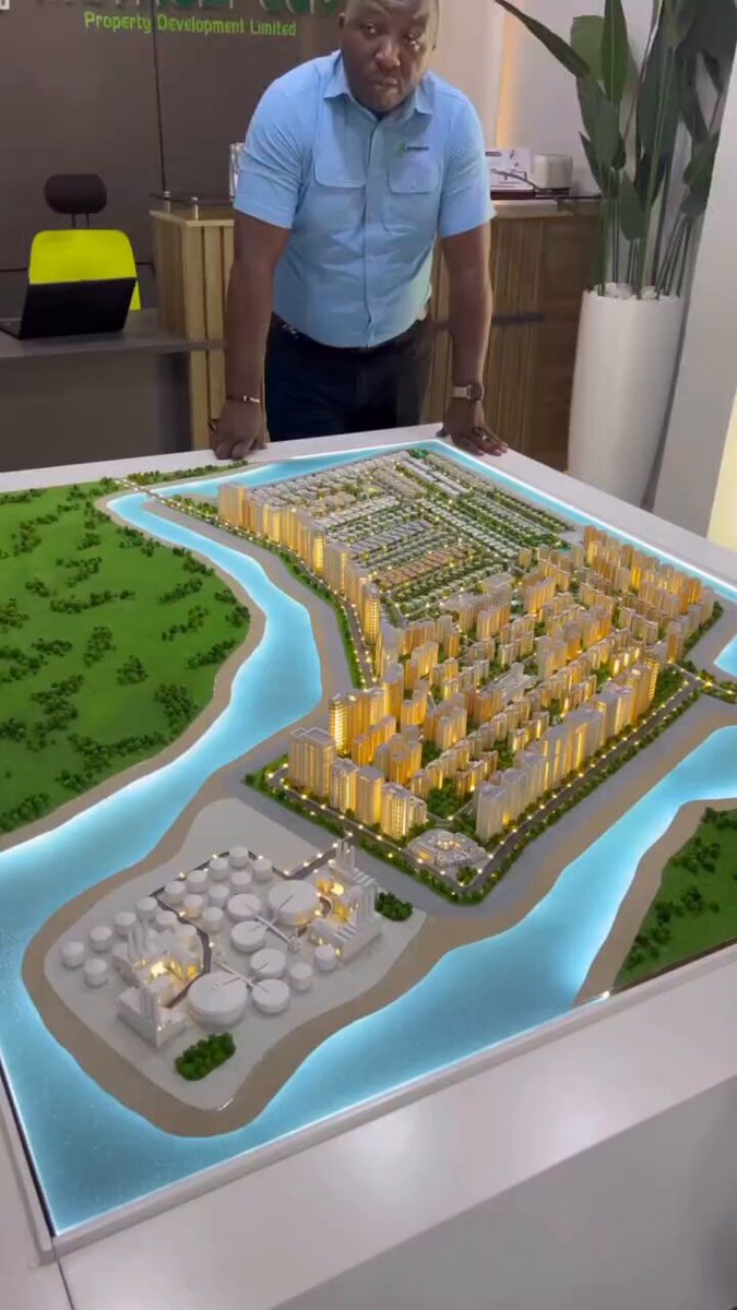 Lagos developers are really serious about building entire new districts across the lagoon and connecting them with link bridges. This is yet another very ambitious project. 📷: 3D prototype of the Metrosmart city actively under construction by CECC in Lagos 🇳🇬