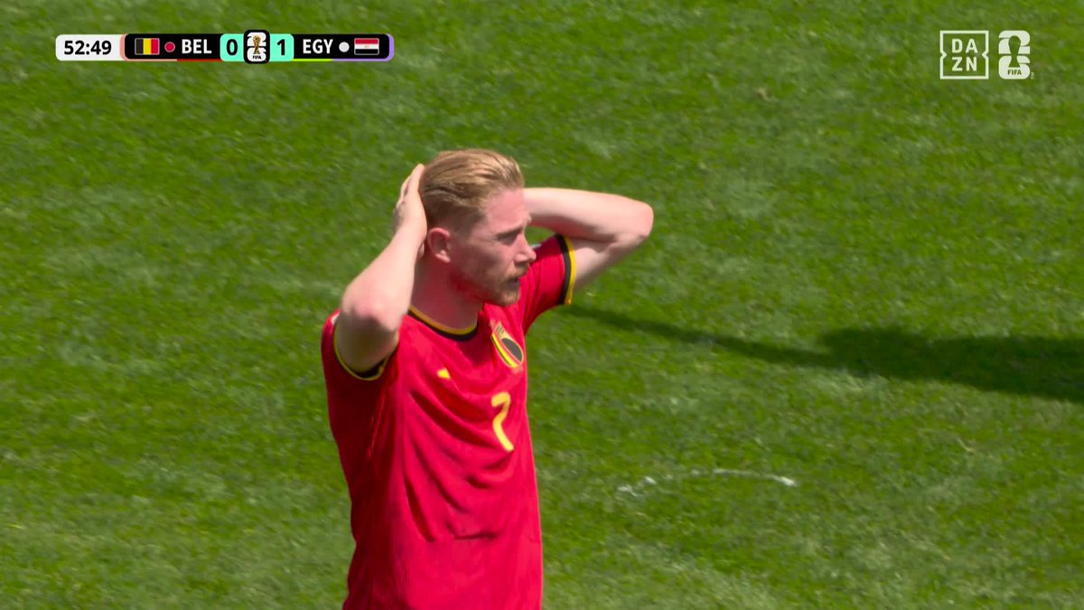 これぞデ・ブライネ🇧🇪の右足！ 鋭く縦回転で落ちるFKは惜しくもポスト直撃 🏆️#FIFAワールドカップ グループG 🆚ベルギー×エジプト 📱#DAZN ライブ配信中 #本気で楽しむならDAZN