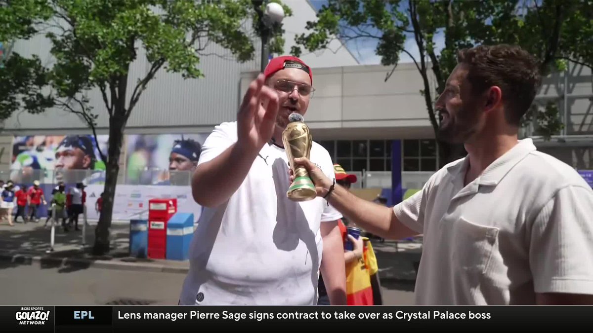 "When it comes to the USA, get outta here man... 3 points are coming back." Nico Cantor catches up with a VERY confident Australia fan (who also has a message for Mike Grella) on his coast-to-coast World Cup trip 🇺🇸🇦🇺