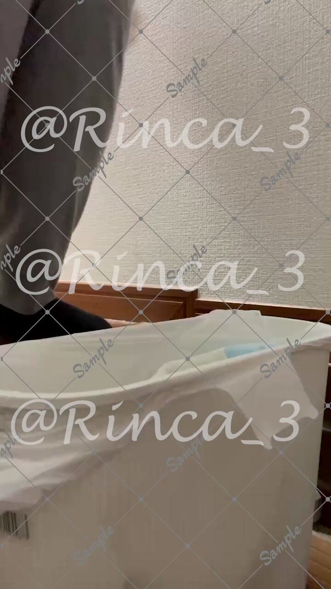 【FC更新告知📷✨】 ⚠️大動画⚠️…ゴミ箱で済ませる ⚠️動画は「審査完了後」に公開されます。 ▼単品購入