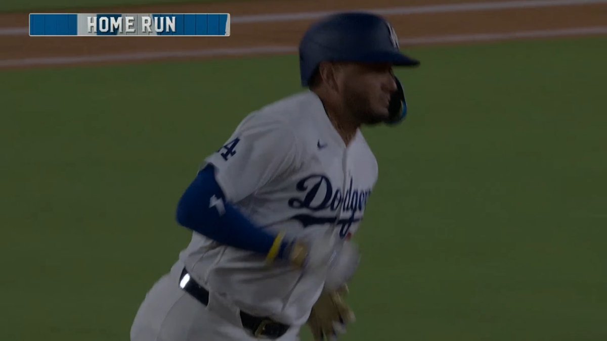 Miggy Ro knows clutch!