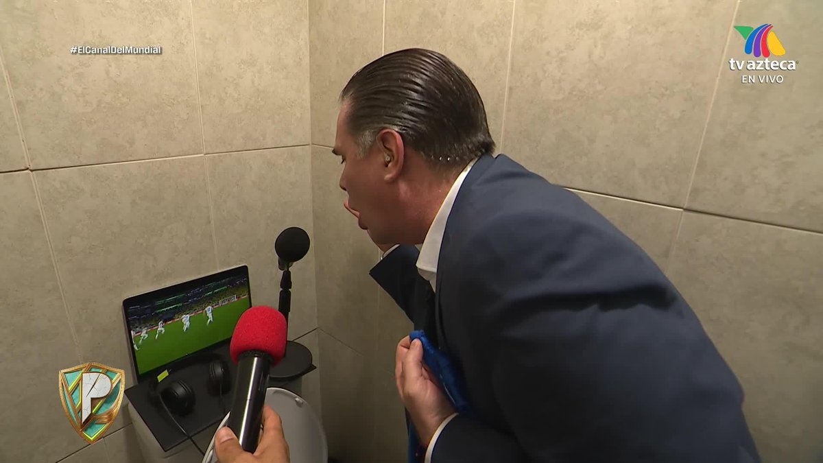 ¡SIN FILTRO! 😮 Margarita Mckenzie se metió a los camerinos de nuestros Protagonistas y no creerás lo que encontró en el de Christian Martinoli. 😂 #ElCanalDelMundial 🔴 EN VIVO: