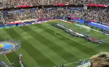 حاولو أن يسقطوا هذا العلم في إيران لكنه إرتفع في وسط أمريكا #كاس_العالم_٢٠٢٦