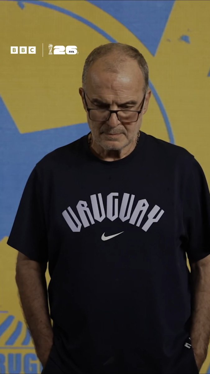 Marcelo Bielsa refused to engage with his World Cup photoshoot ❌