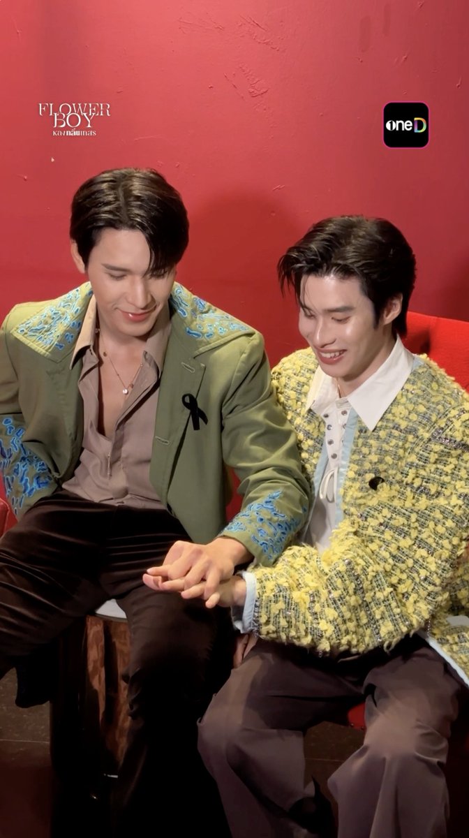 Size diff ที่จริงใจ ก็ต้องคู่นี้ป่ะ🤩 📲 #หลงกลิ่นเกสรFinalEP ดูย้อนหลัง UNCUT ครบทุกตอน แอป oneD ได้เลยตอนนี้! >> (Territories: Thailand, Japan, Hong Kong, Macau, Taiwan) #หลงกลิ่นเกสร #FlowerBoyTH #เพิร์ลพีค #PearlPeak #ช่องวัน31 #oneD Pearlpooo peakpeemapol Flower Boy | หลงกลิ่นเกสร