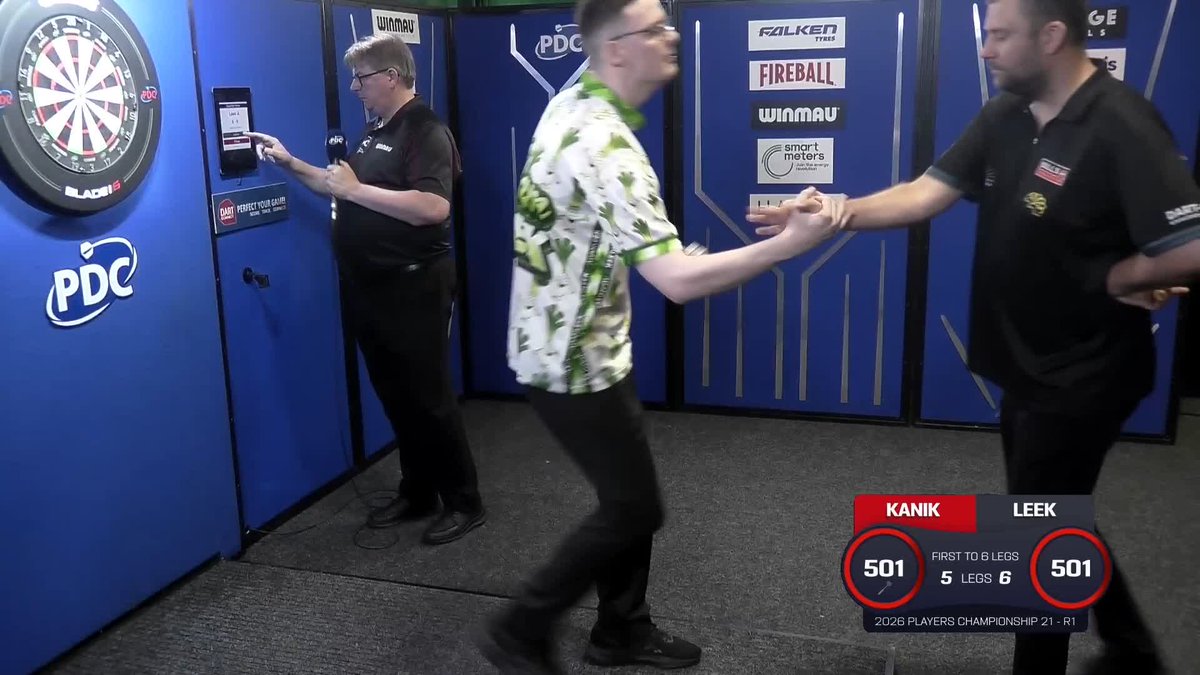 LEEK WINS THE DECIDER! Adam Leek wins back-to-back legs in just 25 darts to close out this contest and beats Tytus Kanik 6-5! 📺 #PC21