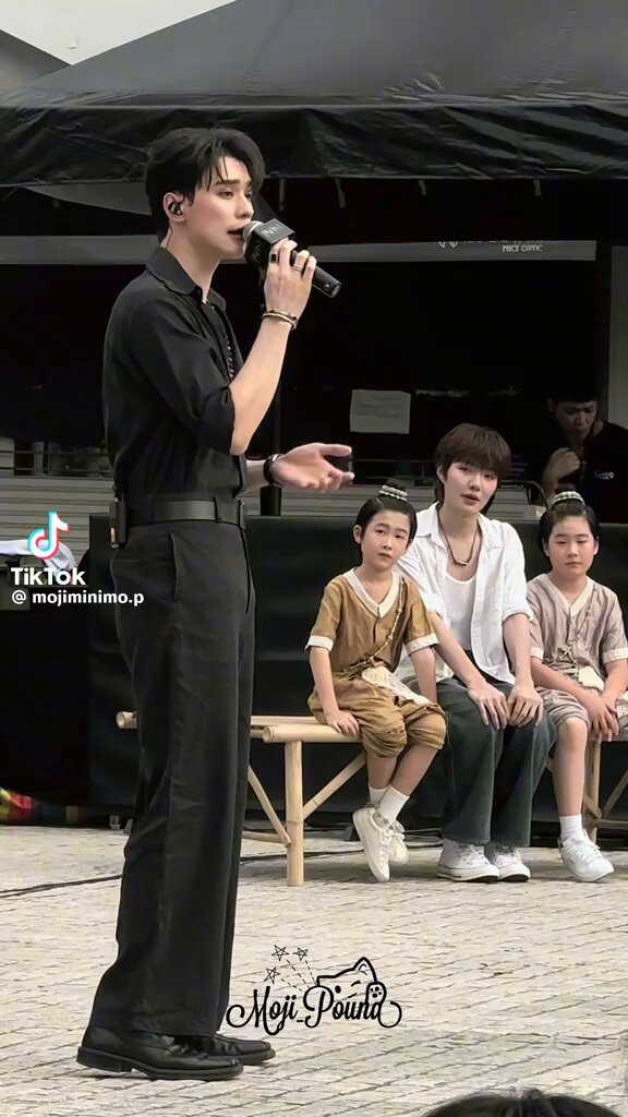 เพิ่นกะหล่ออยู่ แต่เพิ่นพาลูกเมียมานำ