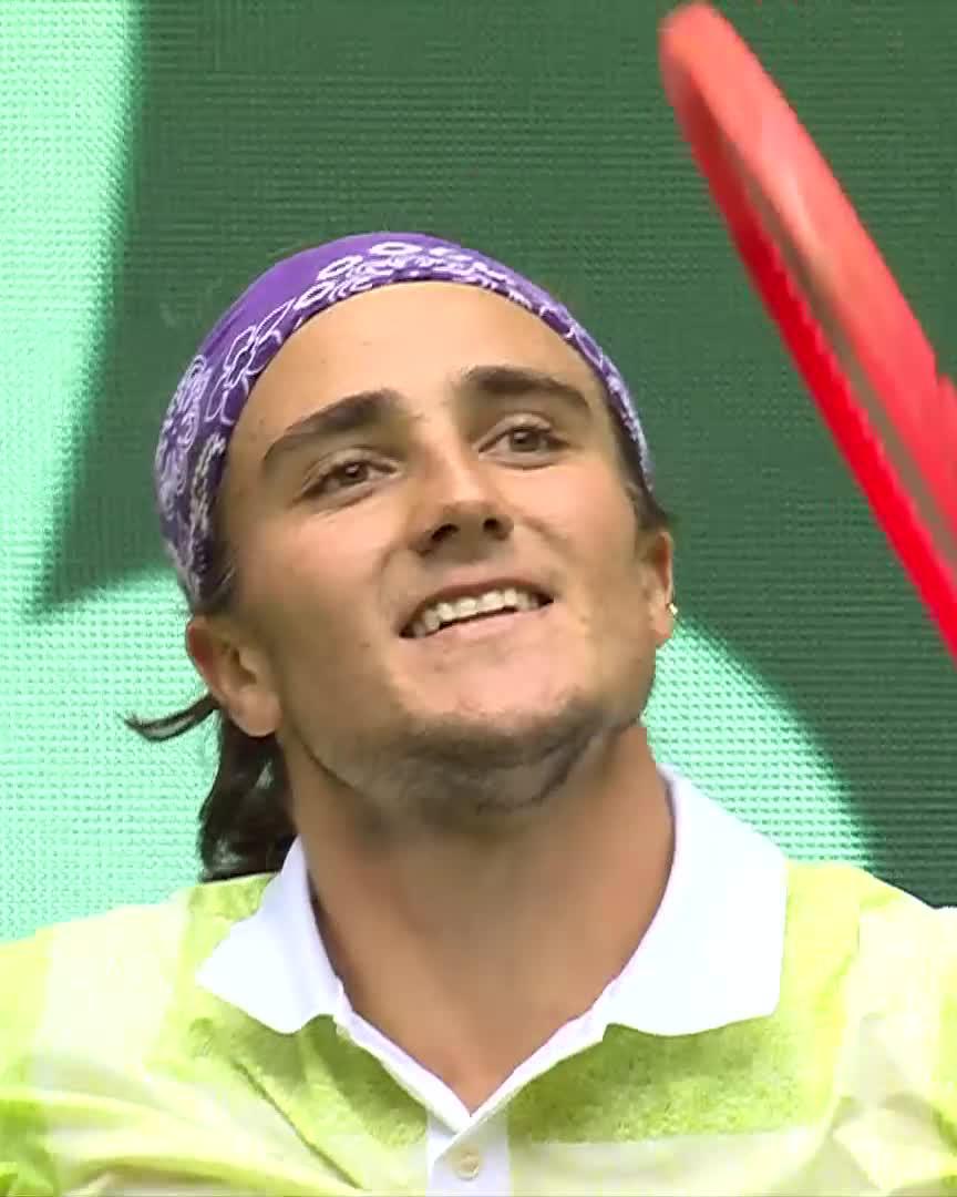 La notizia della giornata è Bellucci che domina il campione di Halle, Bublik, eliminandolo. Questa giocata meravigliosa!