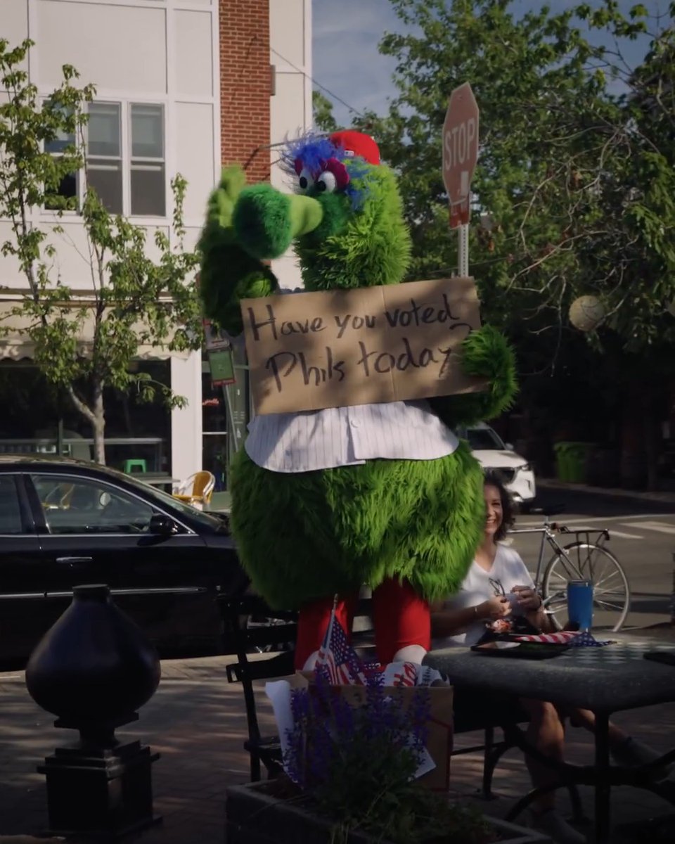 The Phanatic's doing his part, are you? 🗳️