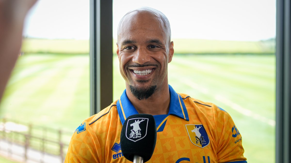 🗣️ Hear from new signing David McGoldrick after the prolific forward signed a one-year deal at One Call Stadium earlier today. #Stags 🟡🔵