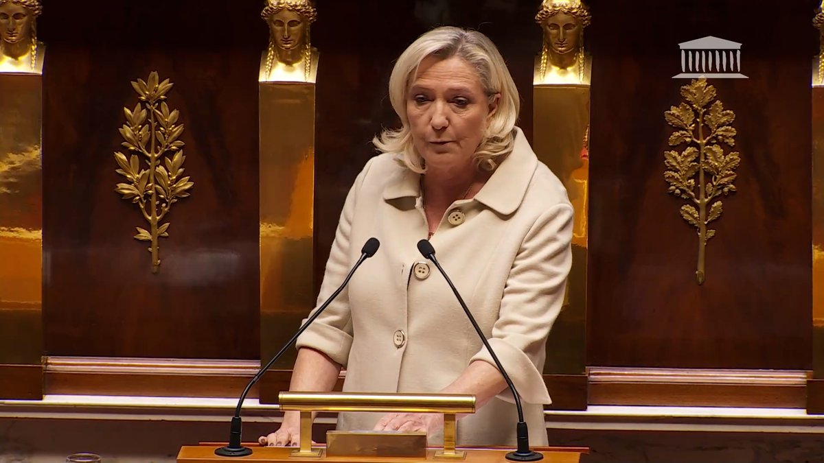 Le mot "autonomie" ne nous fait pas peur. Il correspond non seulement à une demande démocratique, mais aussi à la nécessité de prendre en compte la singularité insulaire, les problèmes spécifiques, mais aussi l'âme corse que des siècles d'histoire, l'attachement à la terre, des valeurs et une identité propre ont façonné.