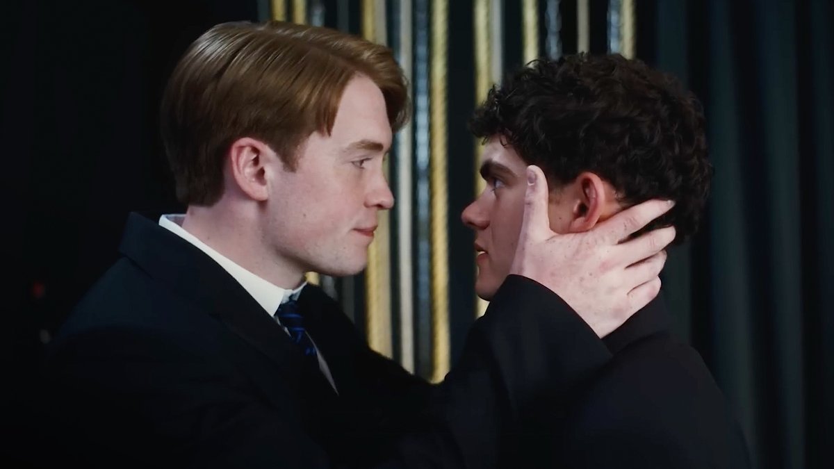 Kit Connor and Joe Locke star in the all-new trailer for #HeartstopperForever. Premiering July 17 on Netflix.
