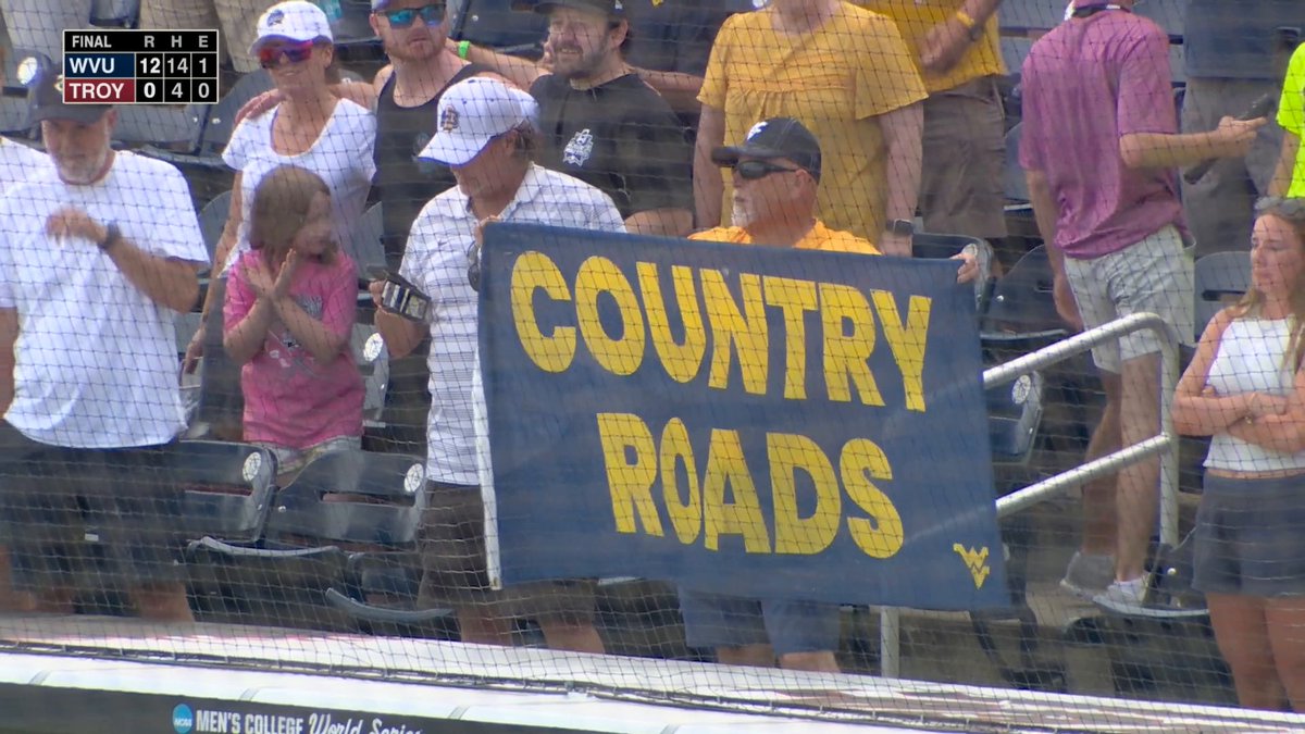"Take Me Home, Country Roads" ๐ถโพ What a moment for West Virginia after winning an elimination game in the MCWS ๐