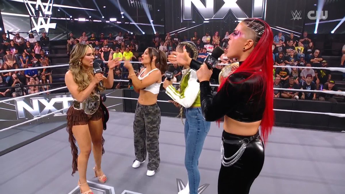 Now THIS is a tag team match we can't wait to see!! Valerie Loureda and Kendal Grey vs Kelani Jordan and ZARIA TONIGHT!