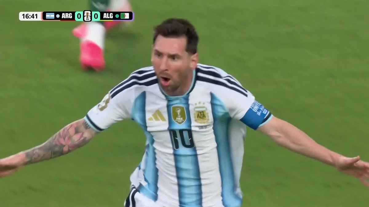 GOOOOOOAAAALLLLL ๐ฆ๐ท MESSI SCORES HIS 14TH WORLD CUP GOAL AND FIRES ARGENTINA INTO THE LEAD AFTER JUST 16 MINUTES! โฝ๏ธ ๐