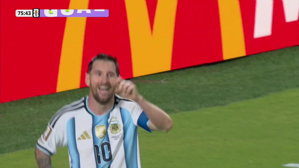 ¡¡FÚTBOL, FÚTBOL, FÚTBOL!! ¡¡LEO MESSI DEFINIÓ A LA PERFECCIÓN Y MARCÓ SU HAT TRICK PARA EL 3-0 DE ARGENTINA VS. ARGELIA!! MÁXIMO GOLEADOR DE LA HISTORIA JUNTO A KLOSE. ⚽ #ESPNMundial 📺 Mirá los mejores partidos de la #FIFAWorldCup por ESPN, en el Plan Premium de #DisneyPlus