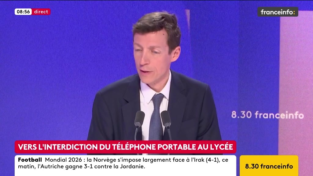 🔴 Le téléphone portable bientôt interdit au lycée ? ➡️ "Ce sera le 1er septembre, parce que la loi sera très probablement publiée dans l’été […] Je considère que c’est quelque chose d’absolument majeur pour nos élèves", annonce Édouard Geffray, ministre de l’Éducation nationale