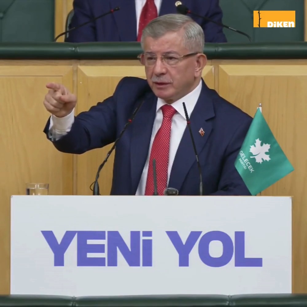 Ahmet Davutoğlu: ❝CHP'ye karşı yapılan hukuk operasyonuna ve mutlak butlana kesinlikle “Yanlış” diyorum ve bunun siyasete bir operasyon olduğunu söylüyorum. Ama sonra da dönüp diyorum ki… Evet, CHP’li belediyeler dahil belediyelerin tamamı neredeyse yolsuzluğa bulanmıştır.❞