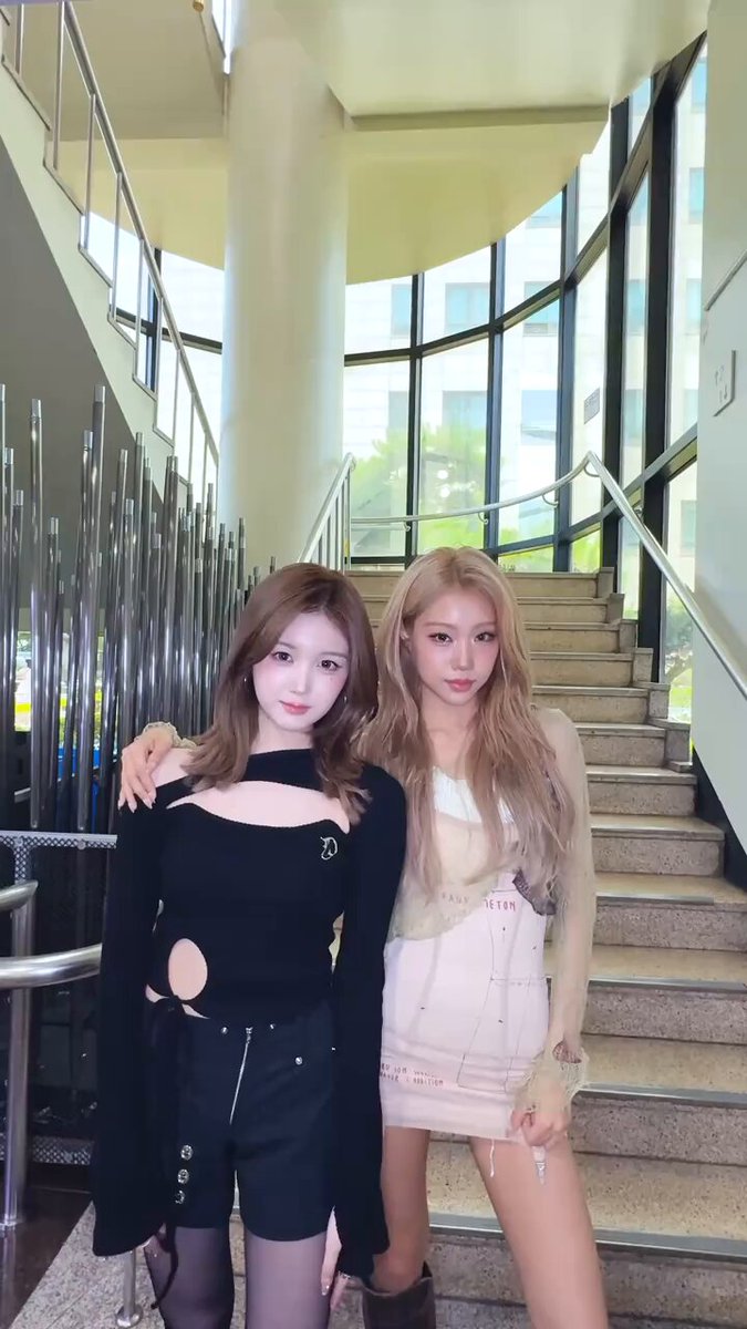 [260617] #tripleS Joobin joining "METRONOME" dance challenge w/ izna Jungeun #JooBin #주빈 #ジュビン #izna #CHOIJUNGEUN #최정은