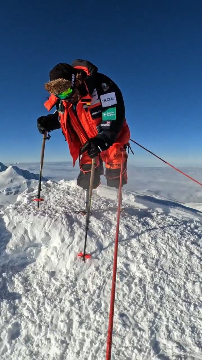 First double amputee to climb the Seven Summits - Hari Budha Magar MBE has been presented with his certificate as a Guinness World Records ICON ⛰️